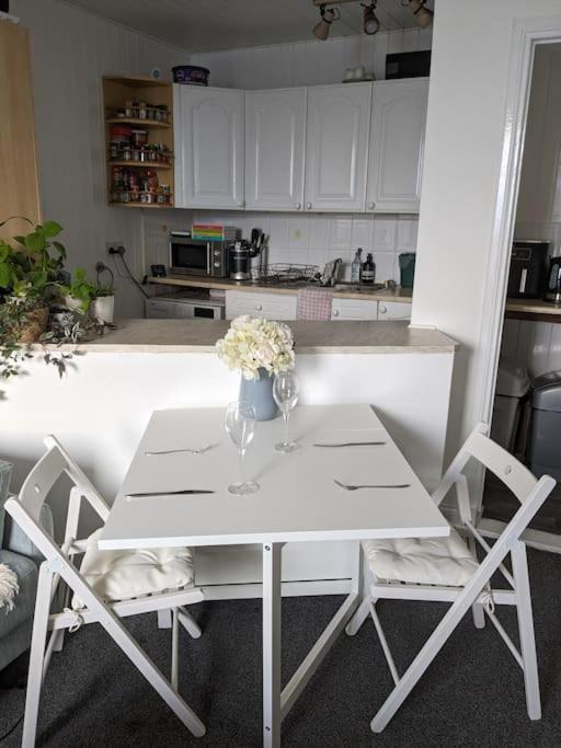 Ferienwohnung Peaceful Oasis By The Sea EDI Exterior foto